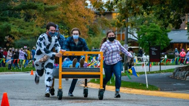 Homecoming Grand Prix - Bed Races